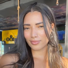 Isabela Cruz
